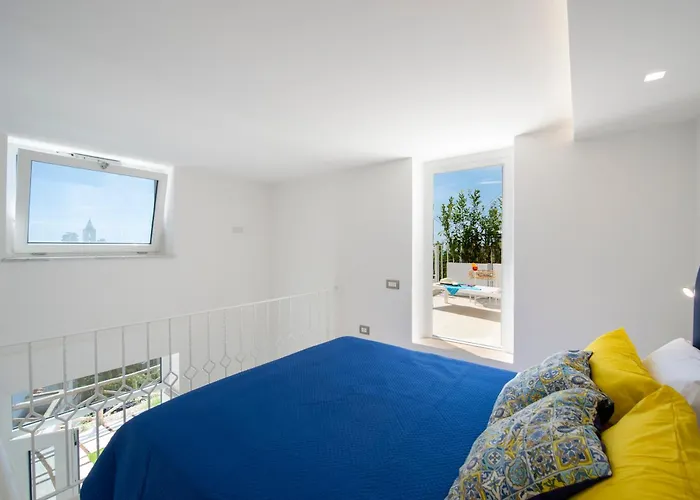 Yourhome - Casa Lucente Апартаменты *